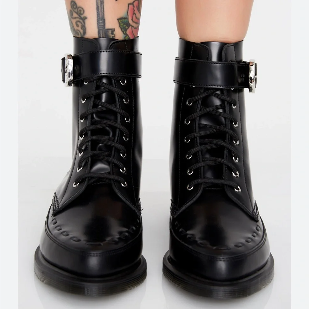 Dr. Martens Geordin boot punk-inspired details - Picture 3 of 16